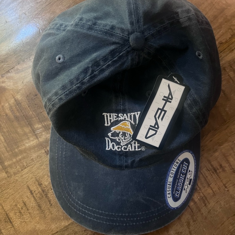 NWT Washed Blue Salty Dog Cafe Cap